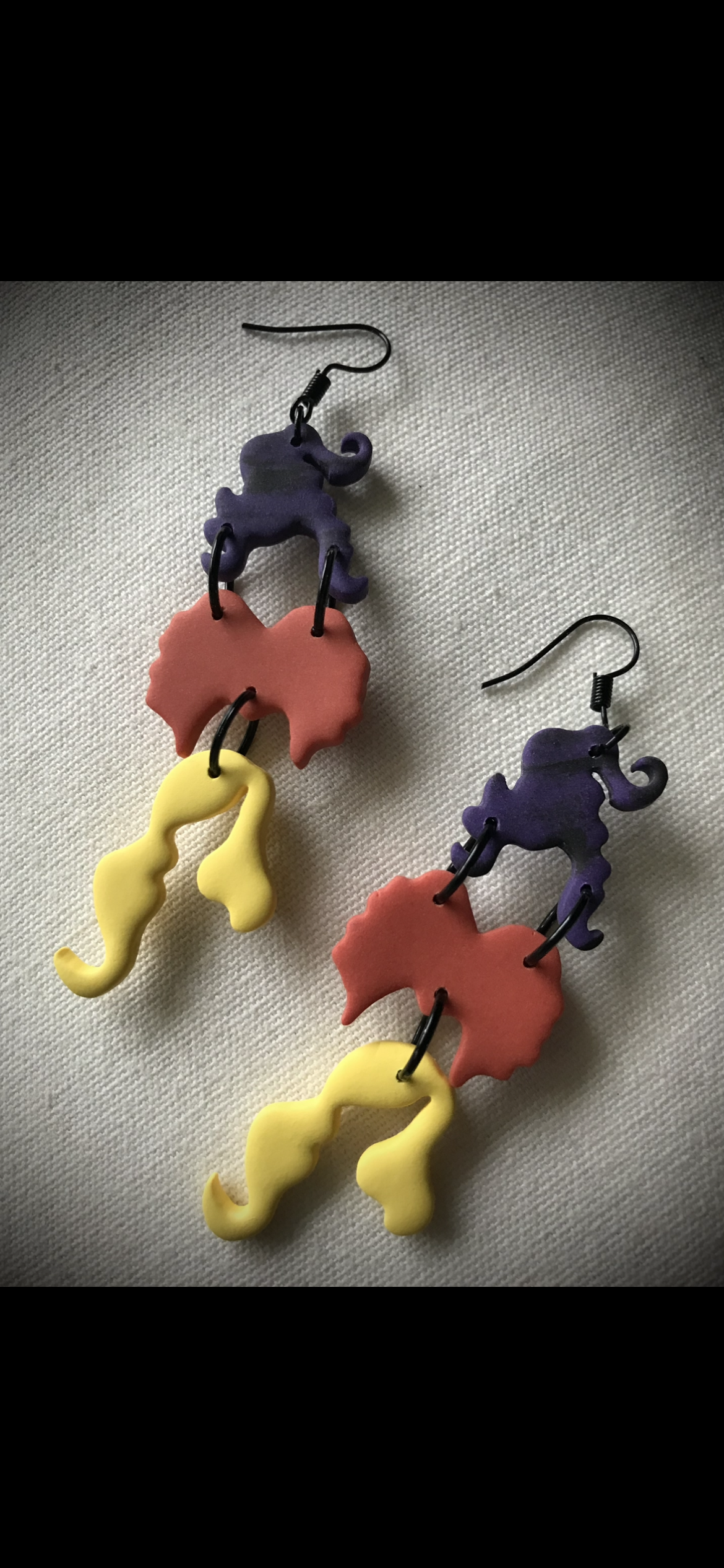 Hocus Pocus Dangles