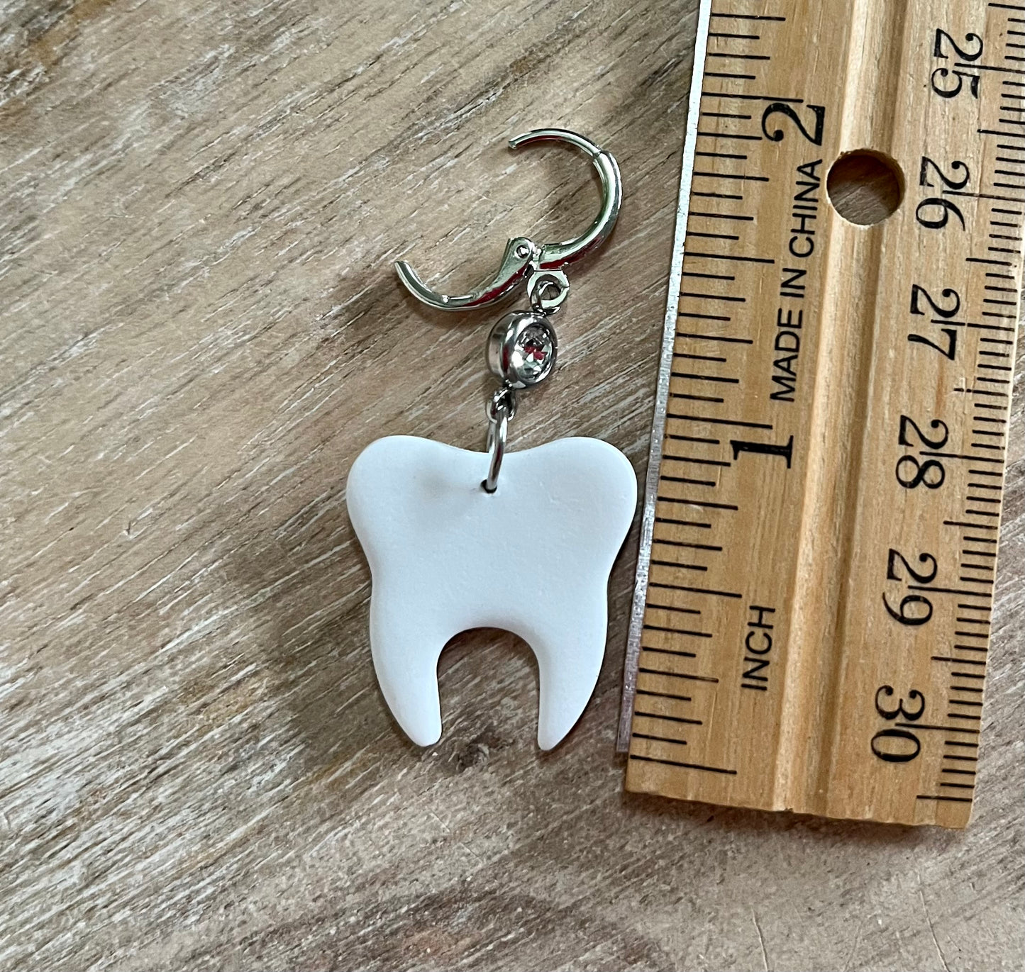 Large Molar Tooth Bling Lever Back