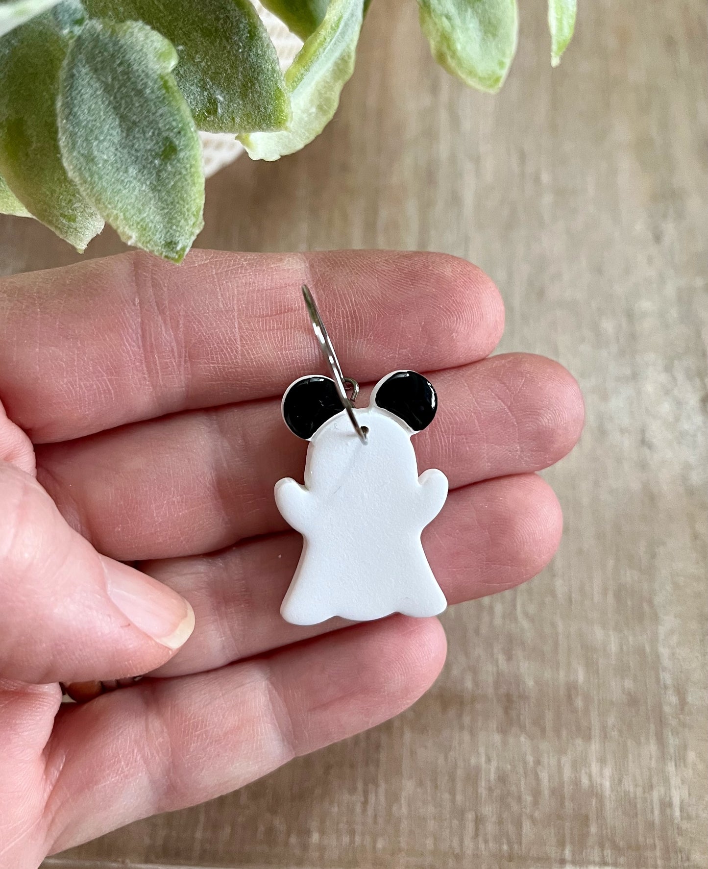 Mouse Ghost Hoops