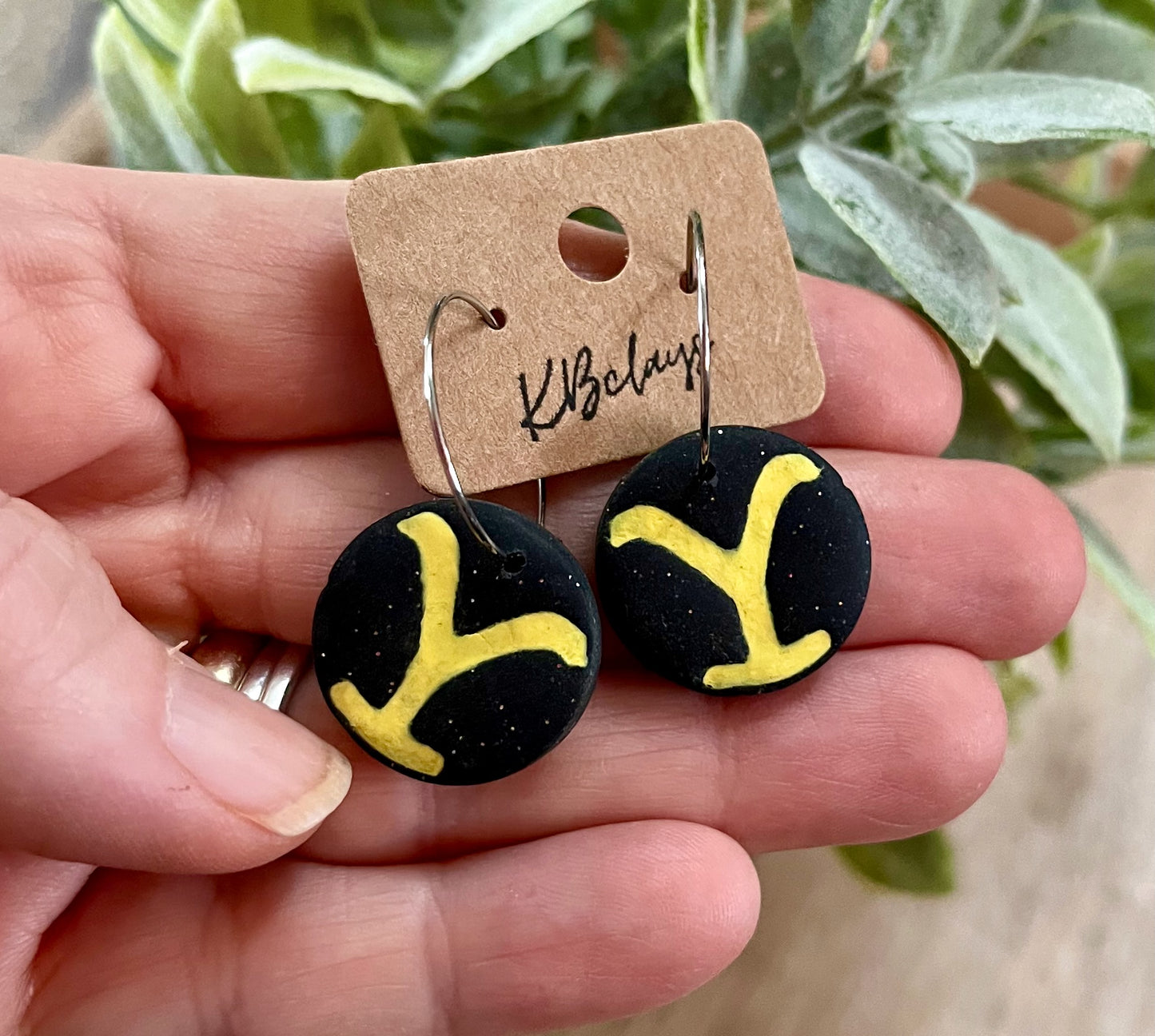 Y-Stone Black Hoops