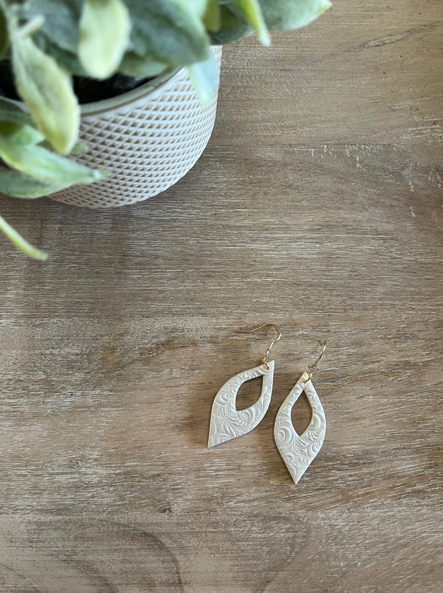 Unique Dangles
